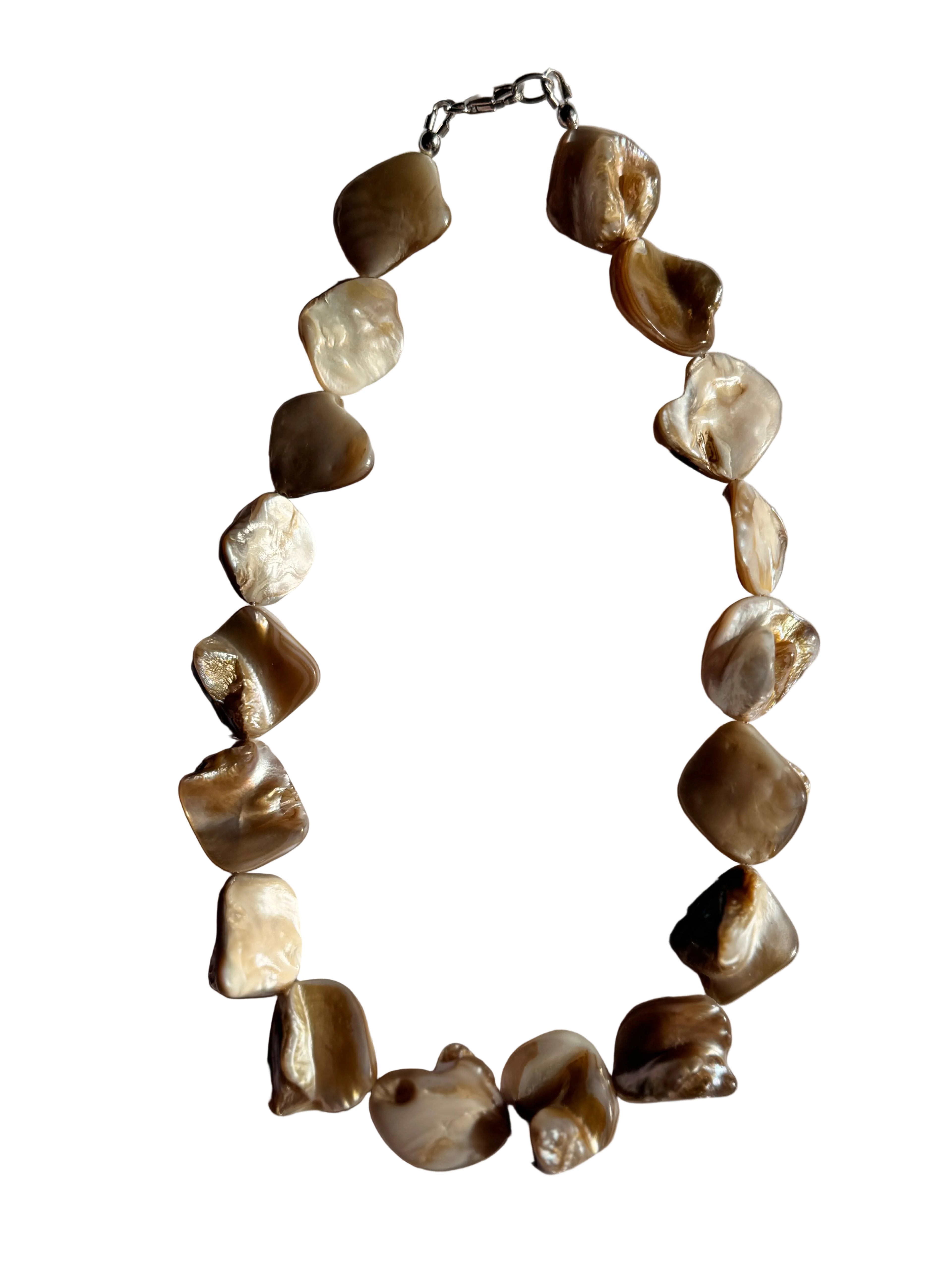 Mother of Pearl Swirl Necklace